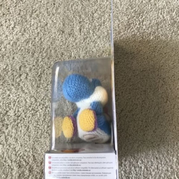 Light Blue Yarn Yoshi Amiibo Eu Version New Sealed - Picture 2 of 5
